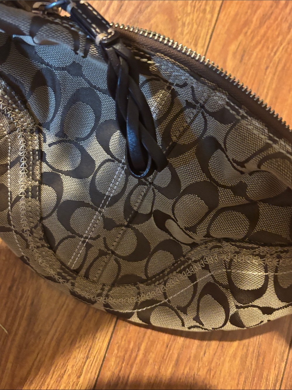 Coach Khaki & Black Signature Canvas Shoulder mini Bag - Picture 6 of 9